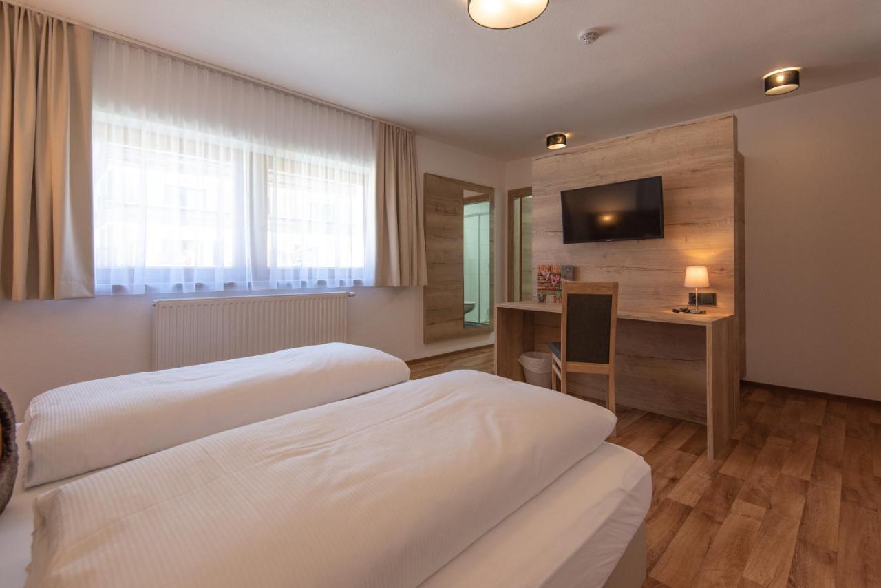 Haus Elisabeth Hotel Sankt Leonhard im Pitztal Luaran gambar