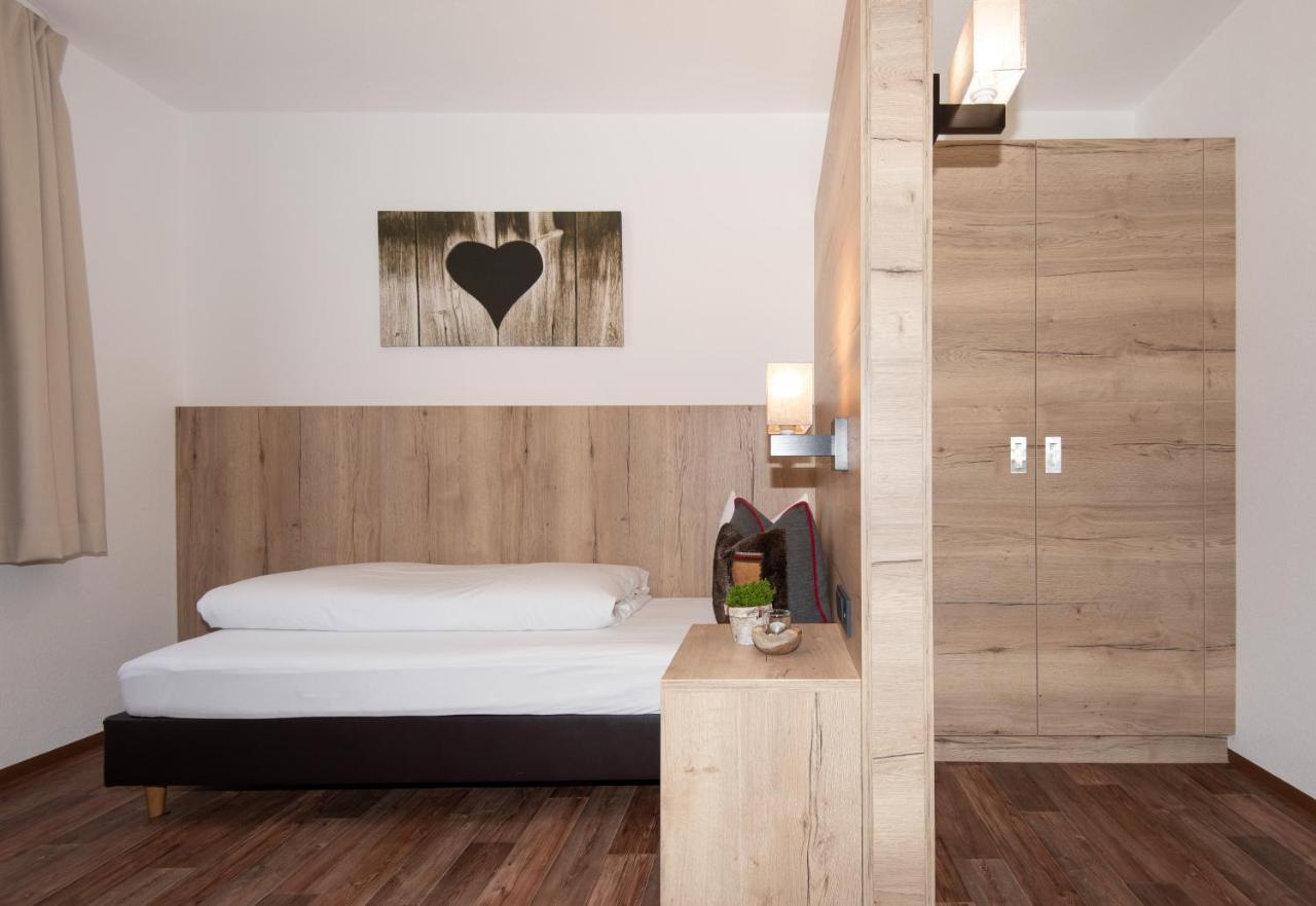 Haus Elisabeth Hotel Sankt Leonhard im Pitztal Luaran gambar