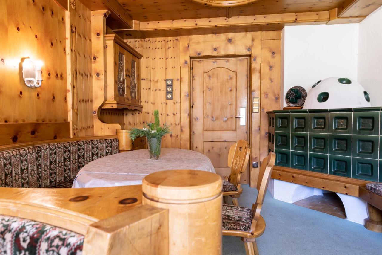 Haus Elisabeth Hotel Sankt Leonhard im Pitztal Luaran gambar